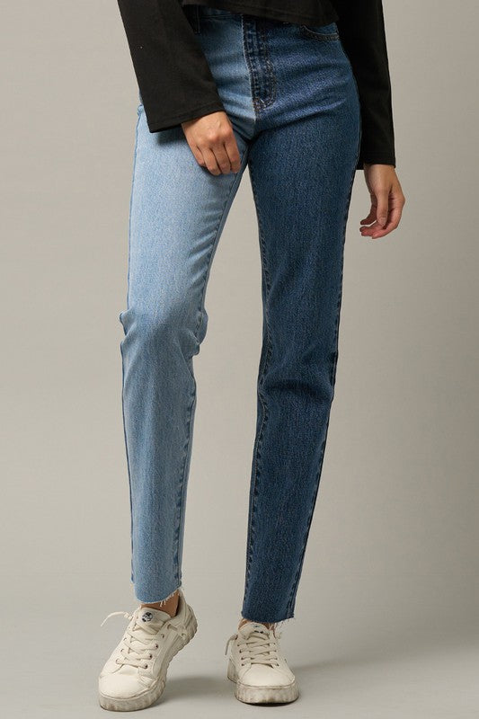 HIGH RISE TOW TONE STRAIGHT JEANS